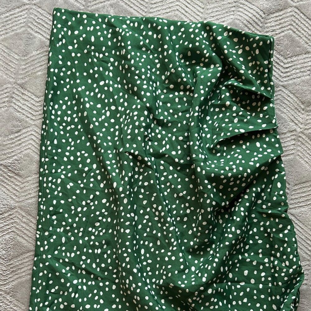 Code x Mode Green Polka Dot Side Ruched Asymmetrical Skirt in XS